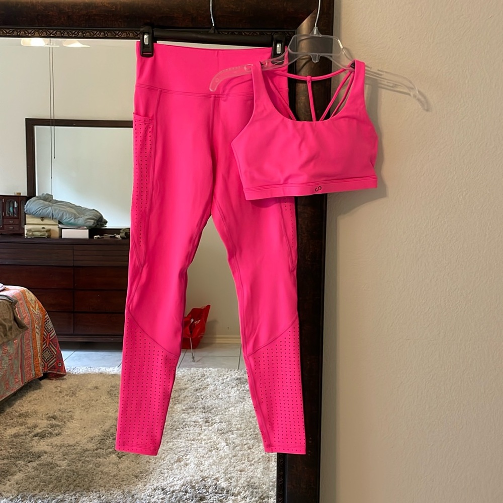 Hot pink Curves N Combatboots athletic set
